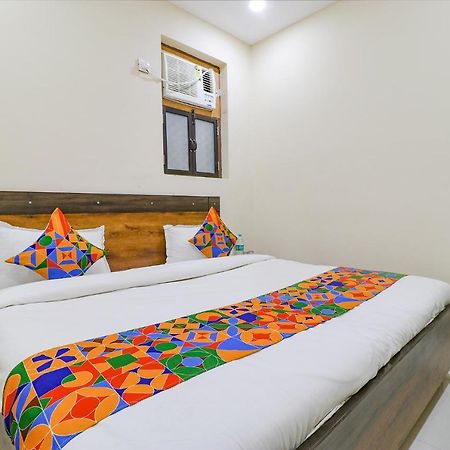 Fabexpress Kartikey Inn Haridwār Esterno foto